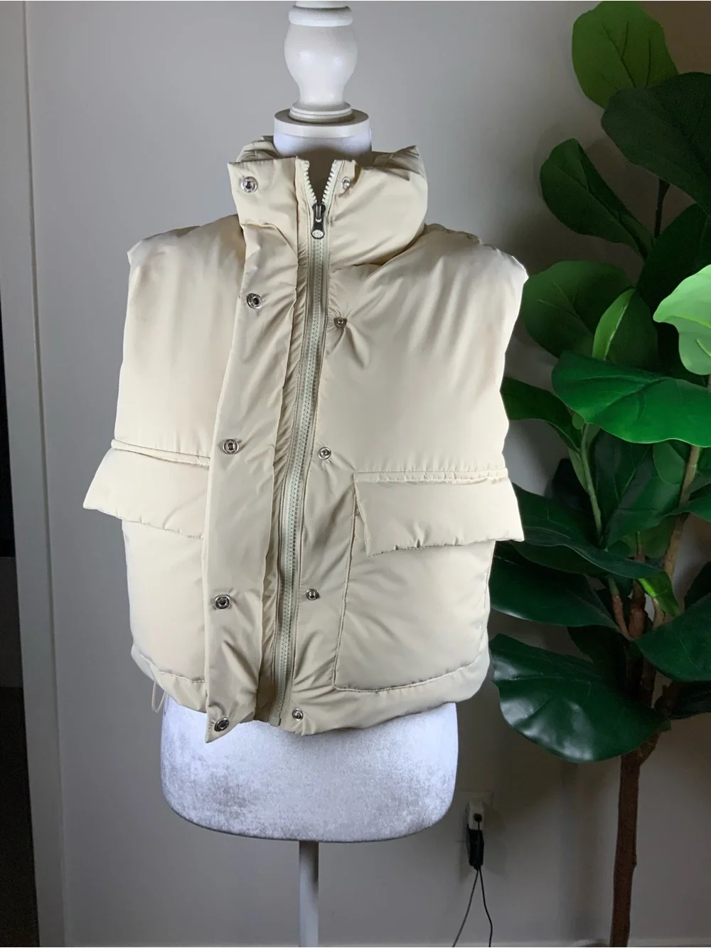 Cisono Ivory Quilted Puffer Vest with High Collar